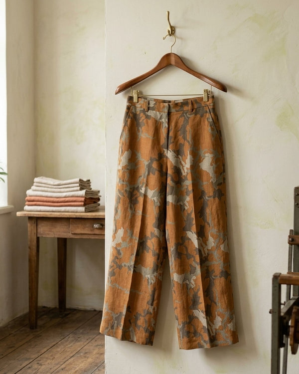 Zastosowanie Len Craspo Drukowana Camo Brown: Spodnie szerokie lniane