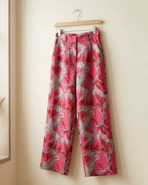 Zastosowanie Len Craspo Drukowana Camo Red: Spodnie szerokie lniane