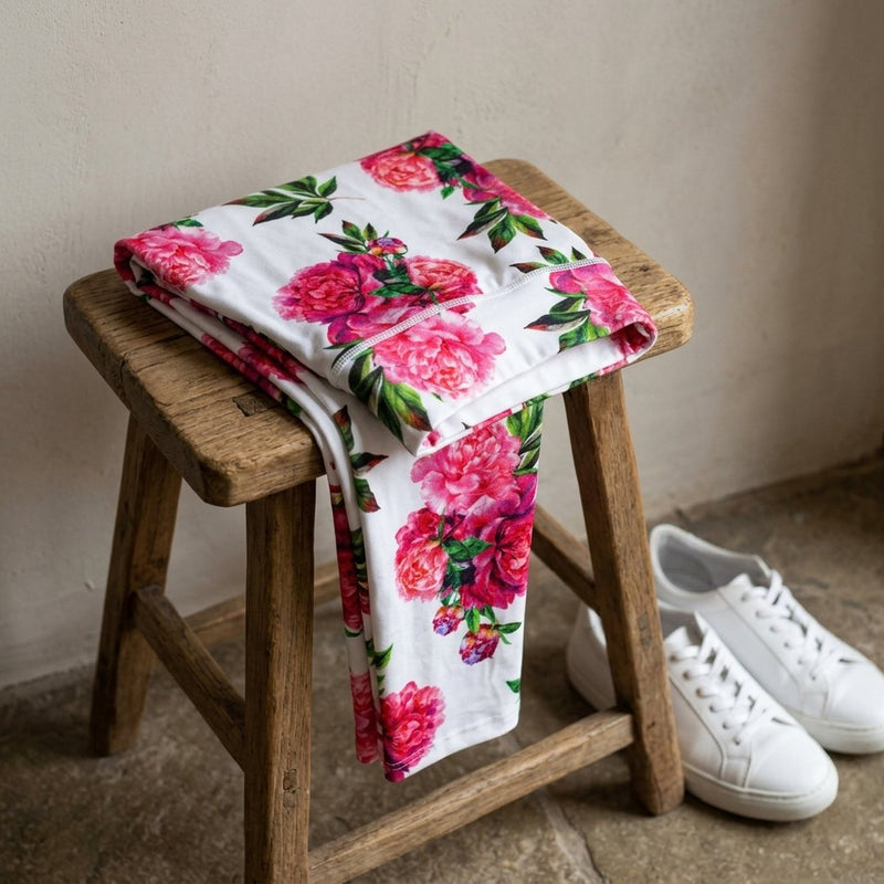 Dresówka Drukowana Różowe Kwiaty – legginsy z tej tkaniny