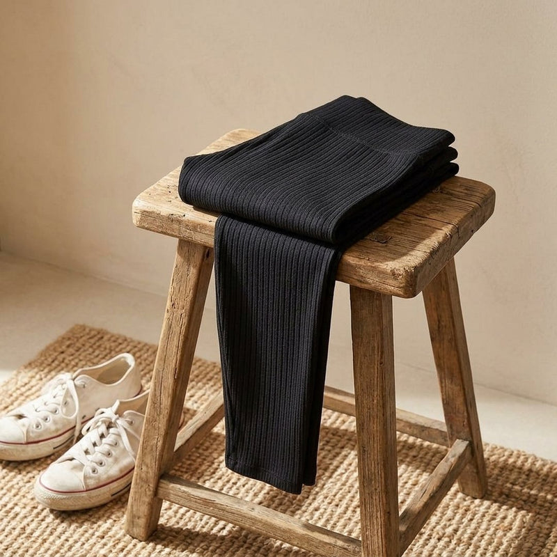 Prążek Czarny – legginsy z tej tkaniny