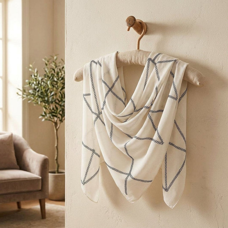 Silk Drukowany Exclusive Wzory Geometryczne – narzutka wieczorowa z tej tkaniny