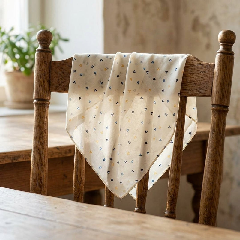 Silk Drukowany Kolorowe Trójkąty – apaszka chusta z tej tkaniny