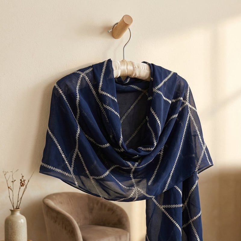 Silk Drukowany Wzory Geometryczne – narzutka wieczorowa z tej tkaniny