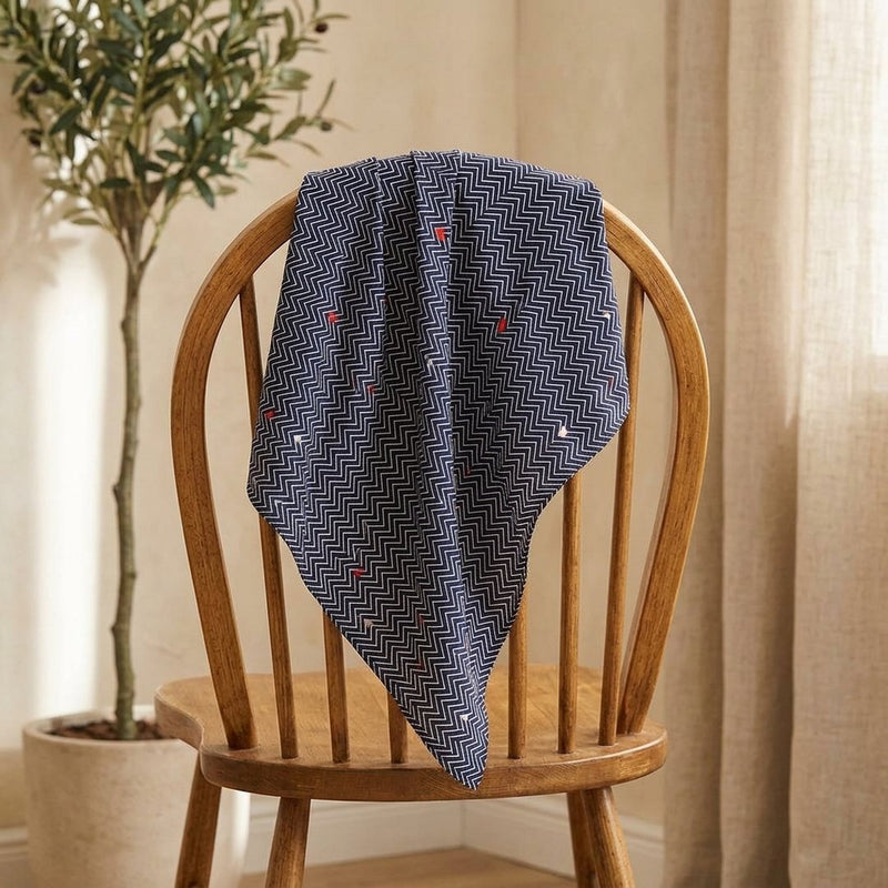 Silk Drukowany Wzory Geometryczne Trójkąty – apaszka chusta z tej tkaniny