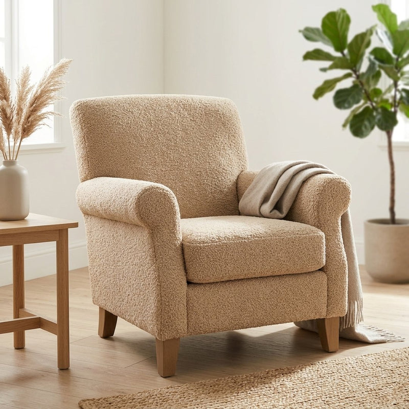 Small Teddy Beżowy Karmel – fotel tapicerowany z tej tkaniny